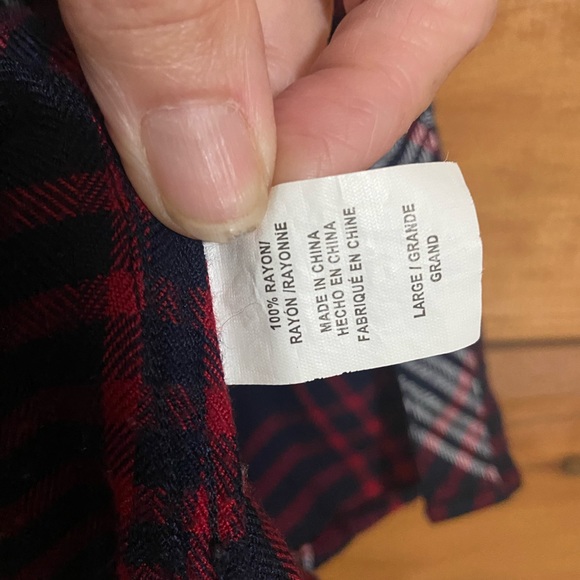 Rails Plaid Button Down Shirt, Dark Navy, Red, White Like New - Picture 10 of 11